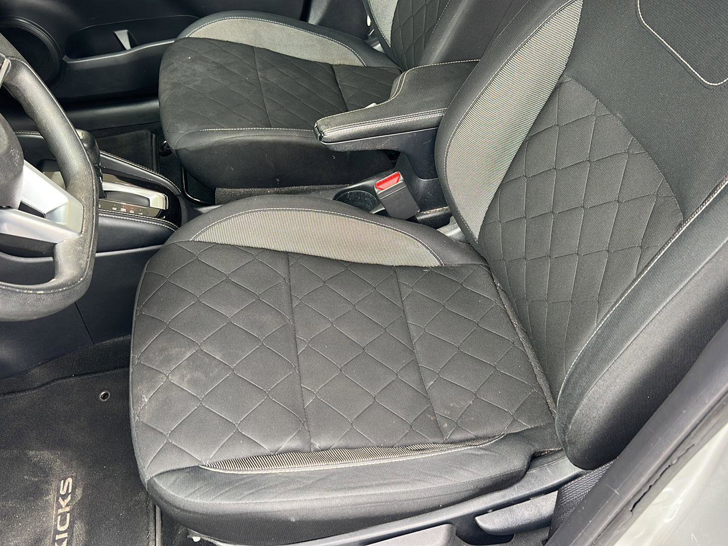 Used 2020 Nissan Kicks SV image 29