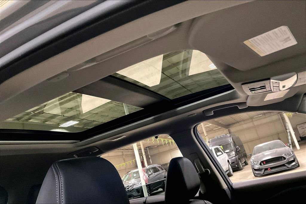 Used 2023 Nissan Rogue SL w/ SL Premium Package image 21