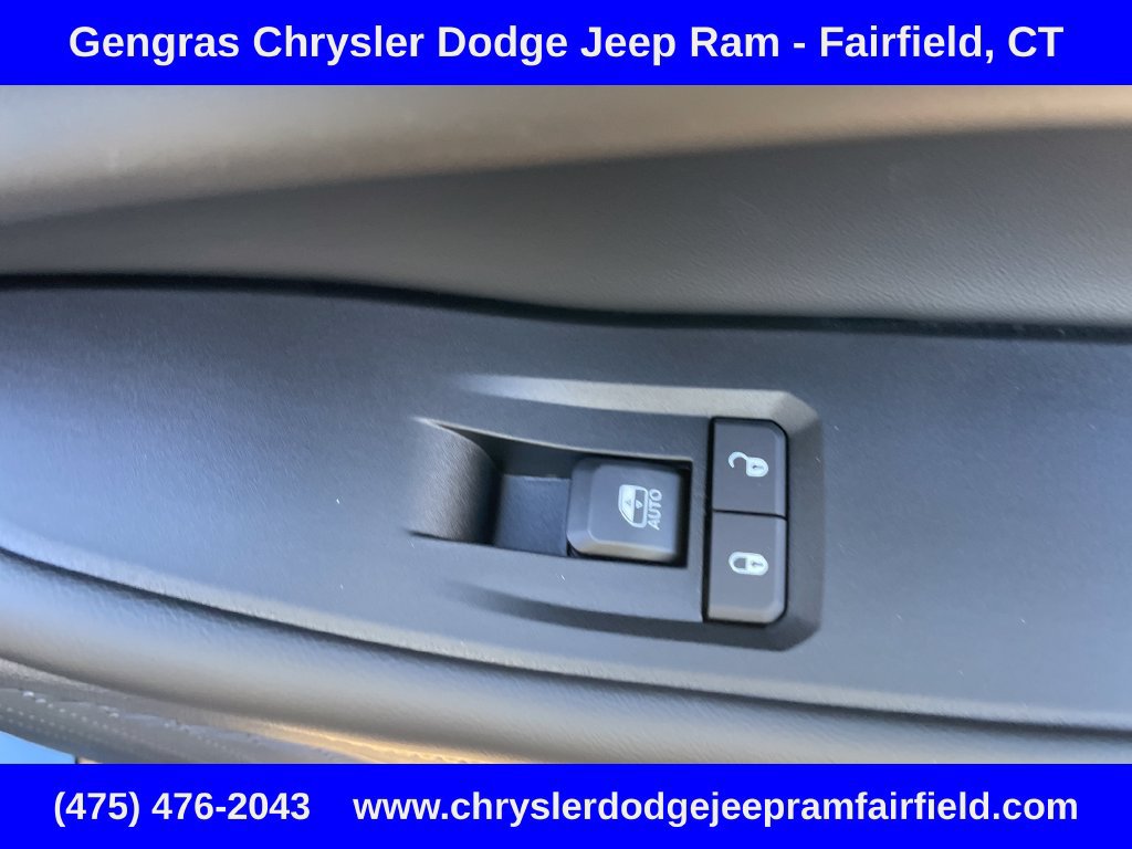 Certified 2026 Jeep Grand Cherokee Limited AWD/4WD image 17