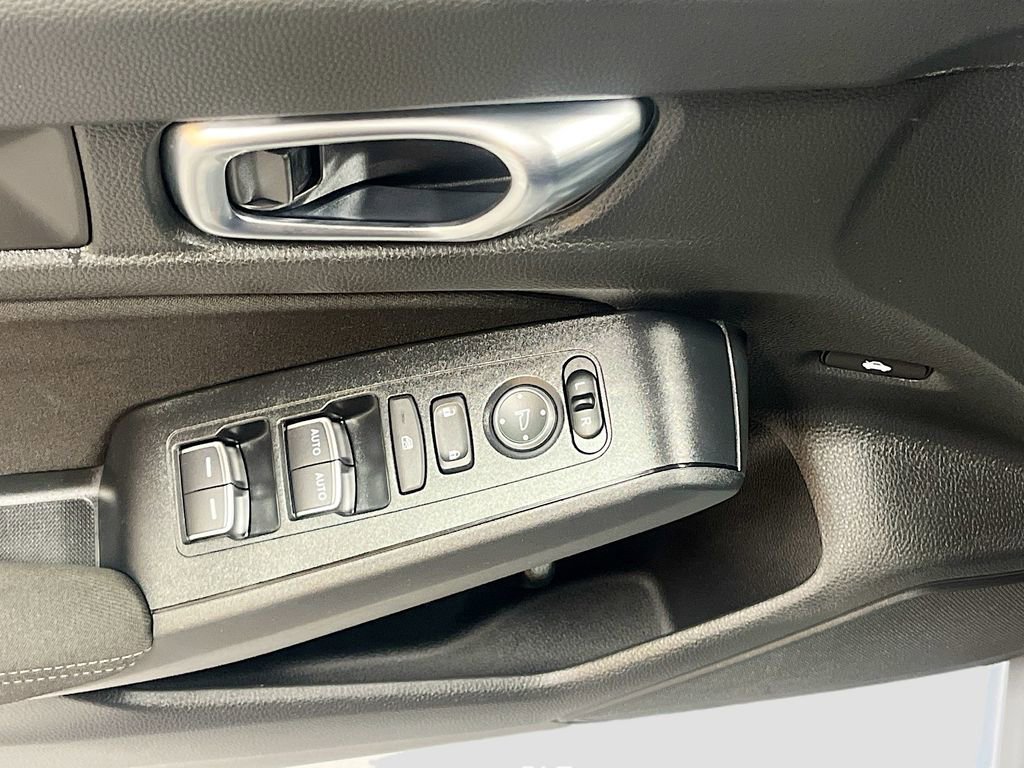 Used 2025 Honda Civic Sport image 17