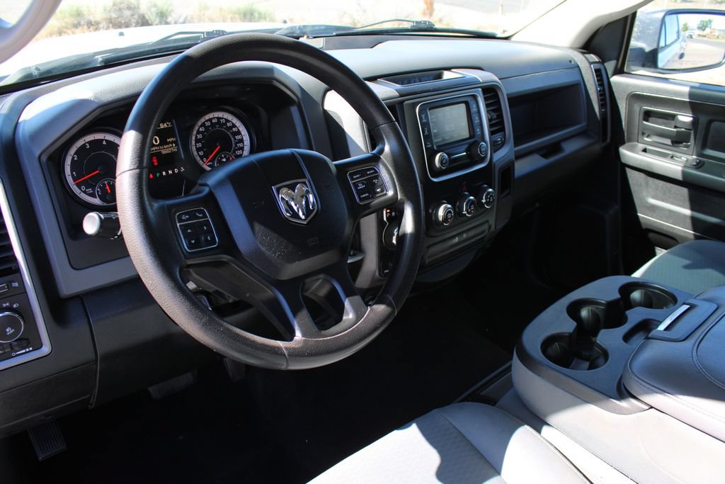 Used 2017 RAM 1500 Express AWD/4WD image 2