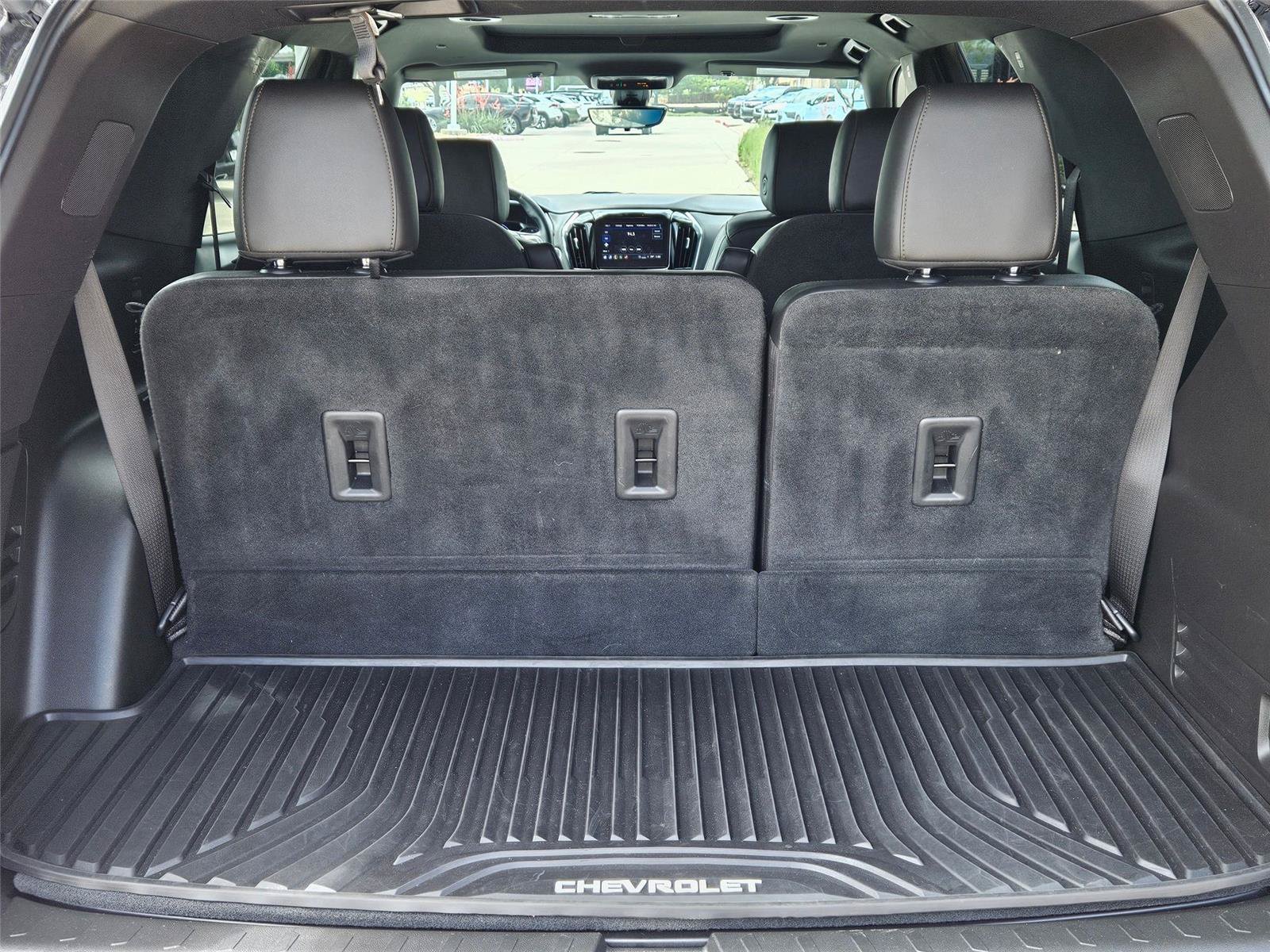 Used 2023 Chevrolet Traverse High Country AWD/4WD image 30