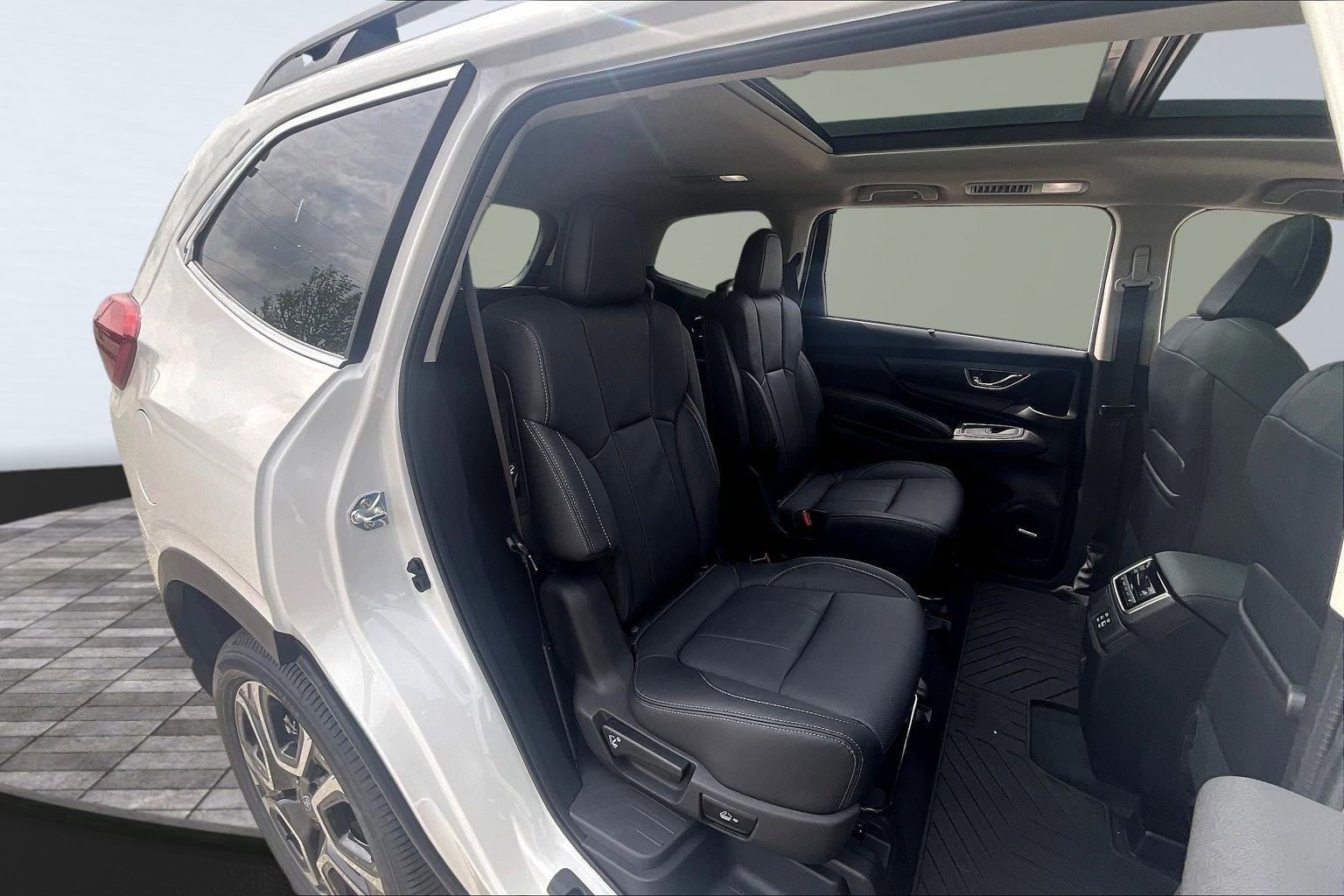 New 2026 Subaru Ascent Limited image 24