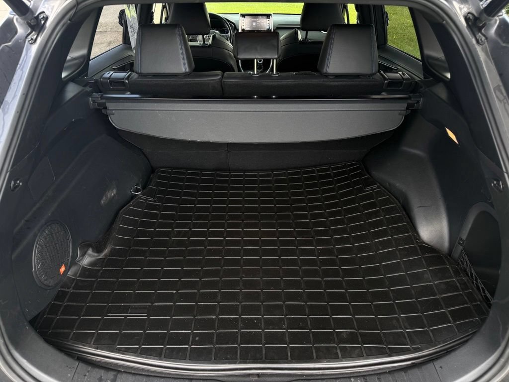 Used 2019 Toyota RAV4 XSE AWD/4WD image 11