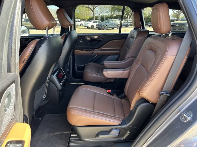 Used 2023 Lincoln Aviator Reserve w/ Equipment Group 201A image 28