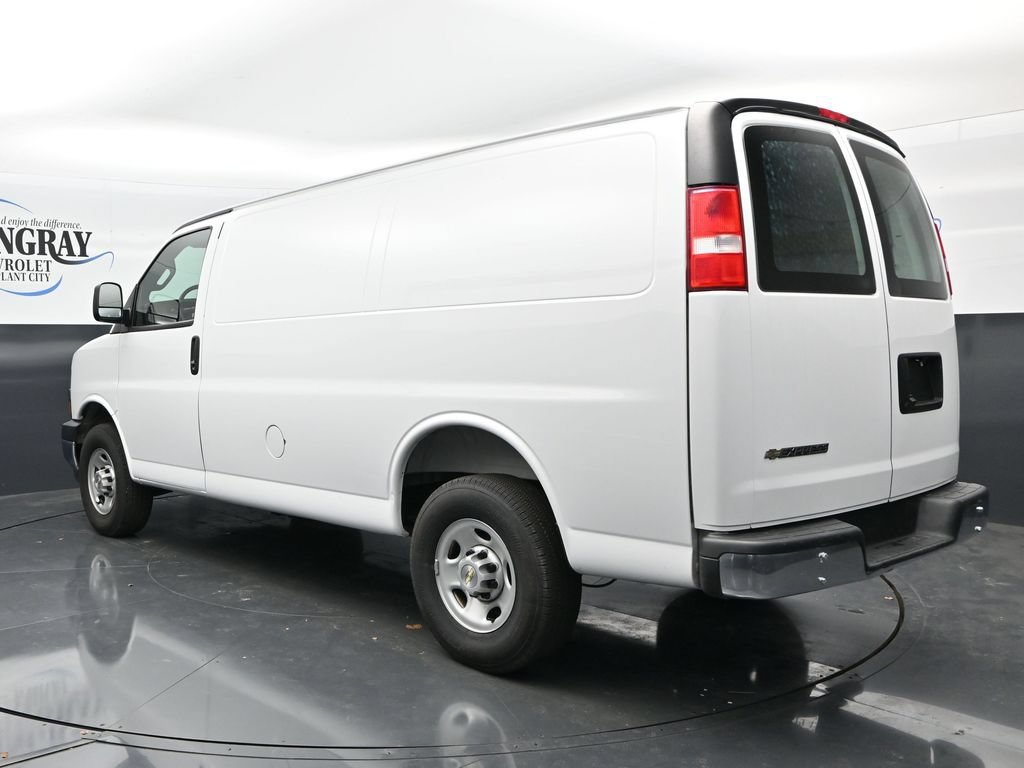 Certified 2025 Chevrolet Express 2500 w/ Driver Convenience Package RWD image 5