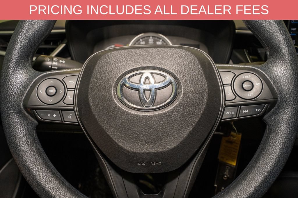 Used 2022 Toyota Corolla LE FWD image 16