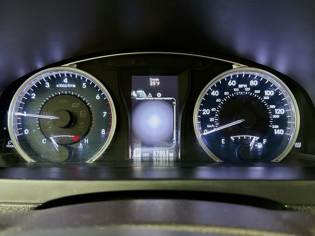 Used 2017 Toyota Camry LE image 12