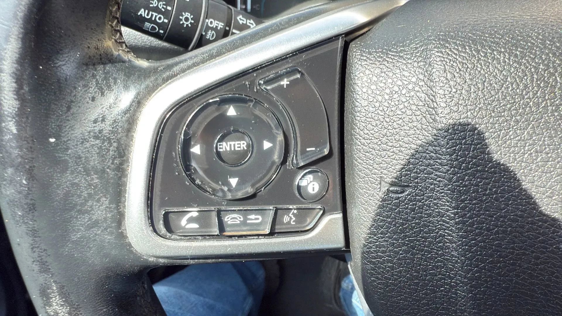Used 2020 Honda Civic EX-L image 12