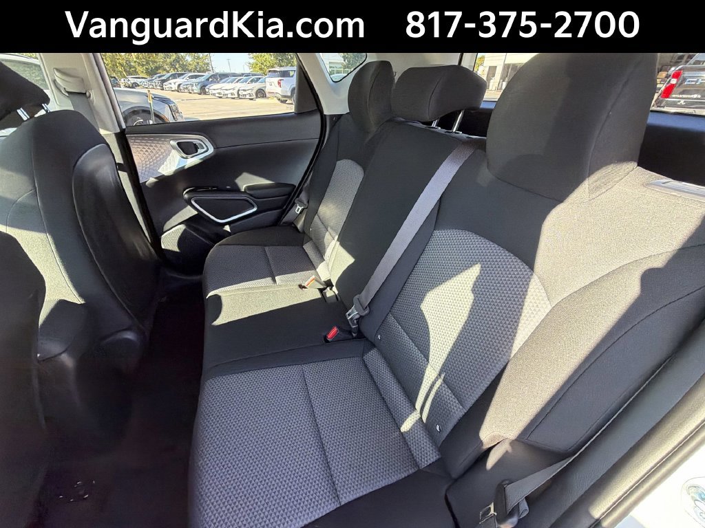 Certified 2025 Kia Soul LX w/ LX Technology Package FWD image 26