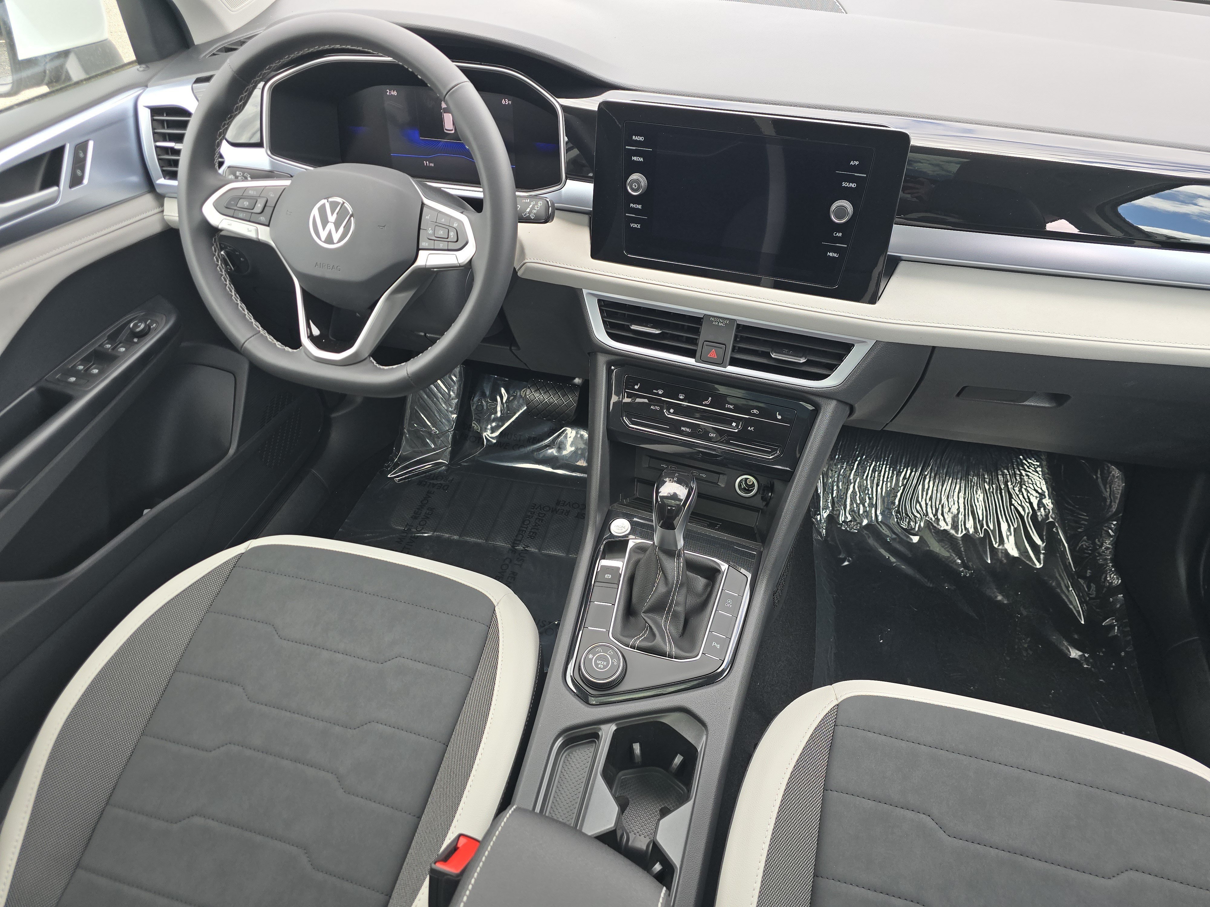 New 2026 Volkswagen Taos SE AWD/4WD image 19