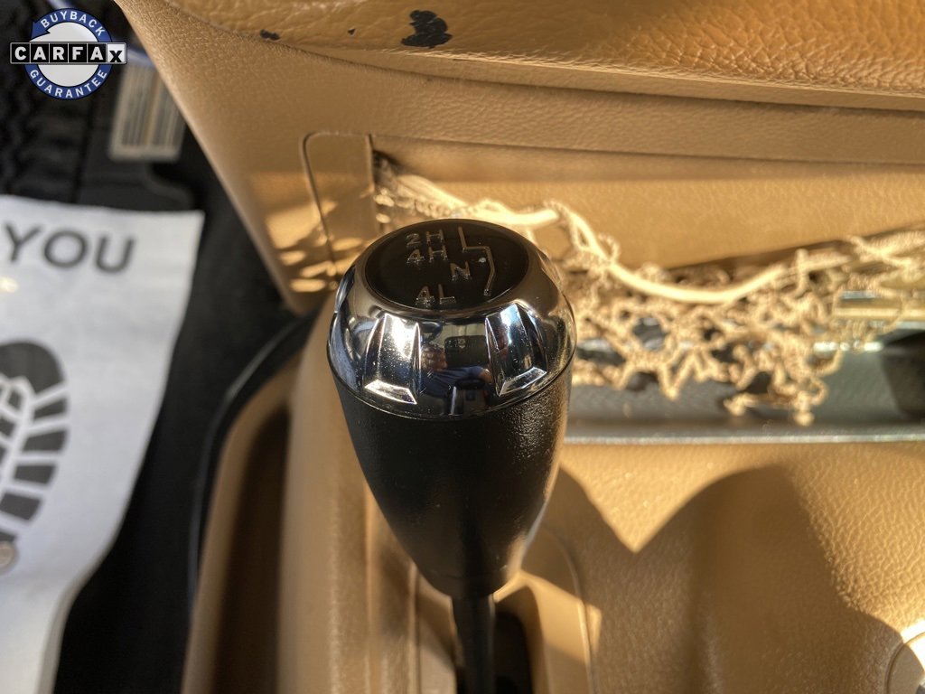 Used 2011 Jeep Wrangler Unlimited Sahara image 30