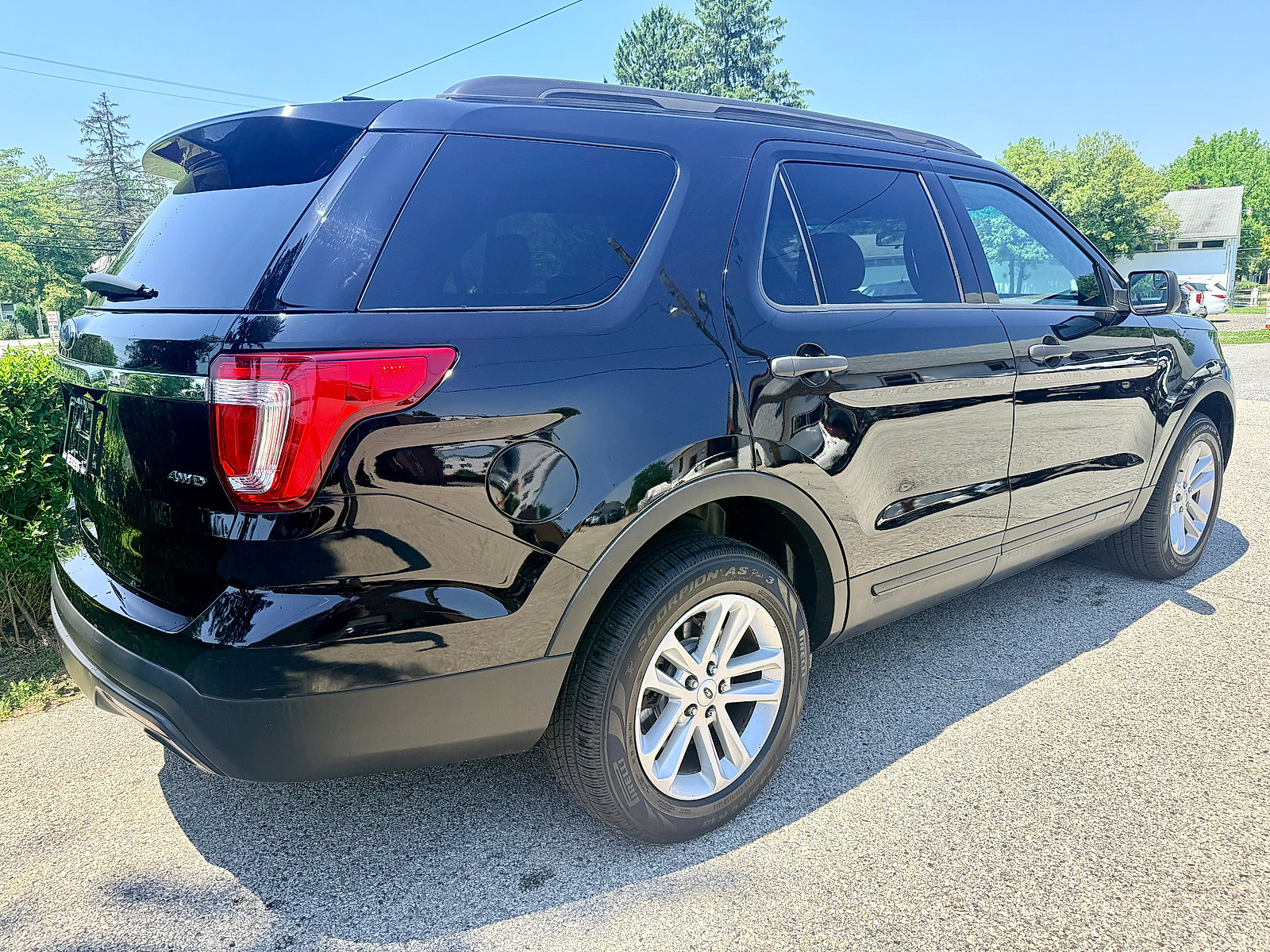 Used 2016 Ford Explorer 4WD image 4