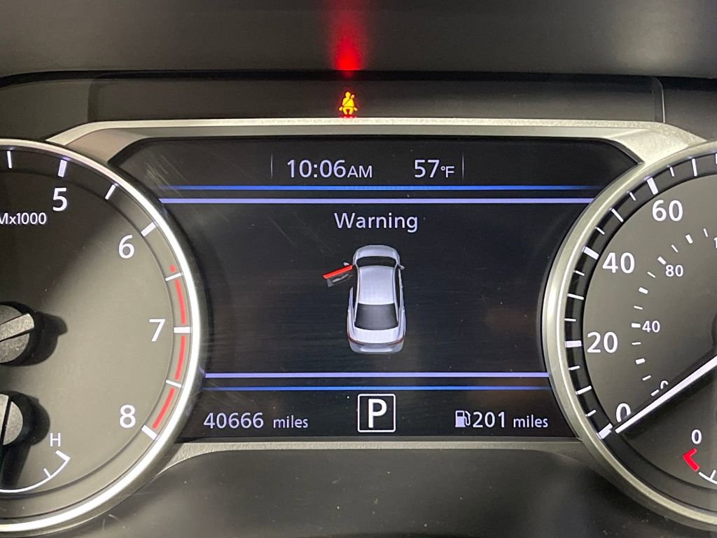 Used 2023 Nissan Sentra SR w/ Midnight Edition Package image 21