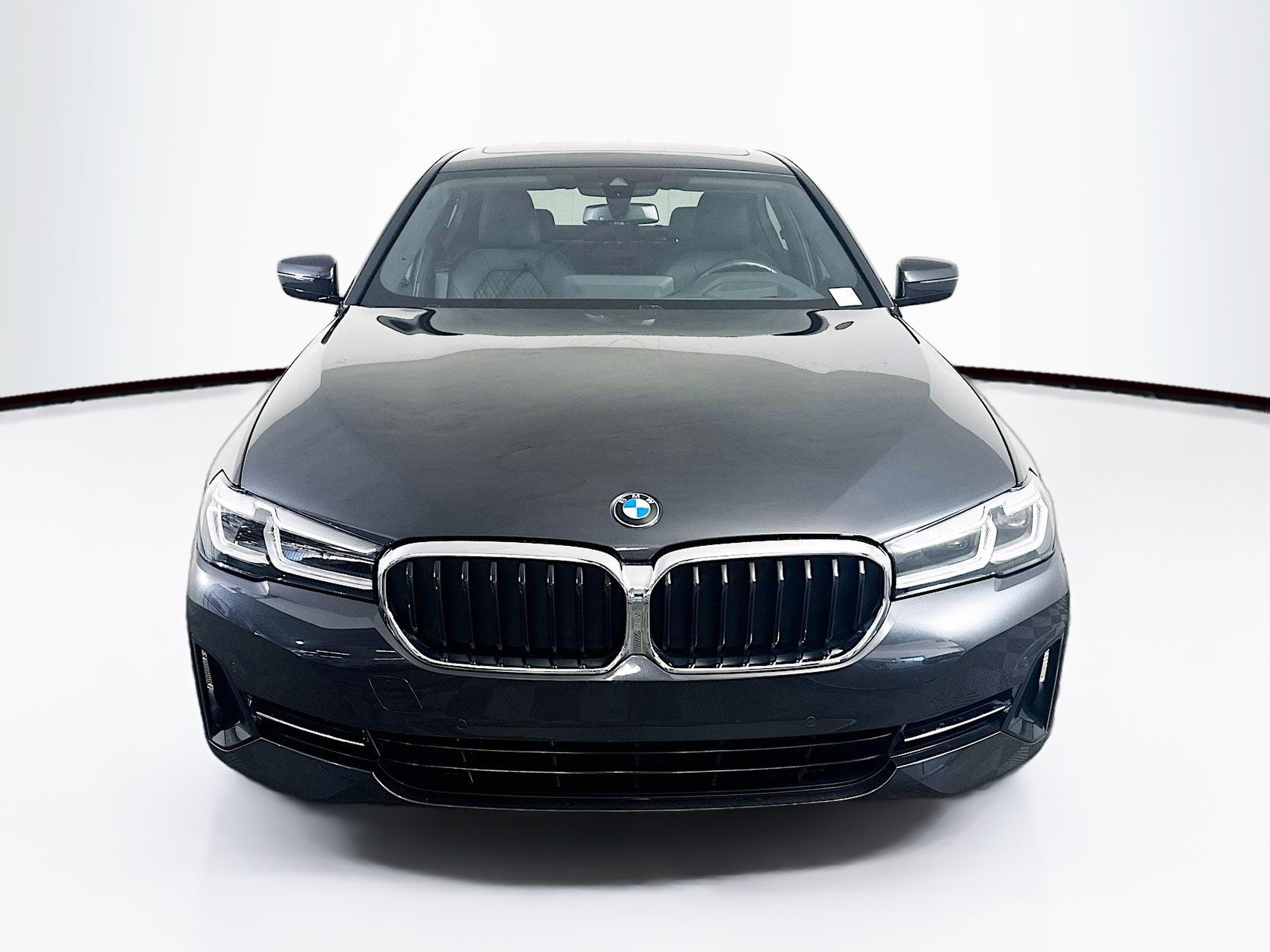 Used 2023 BMW 530i w/ Premium Package image 2