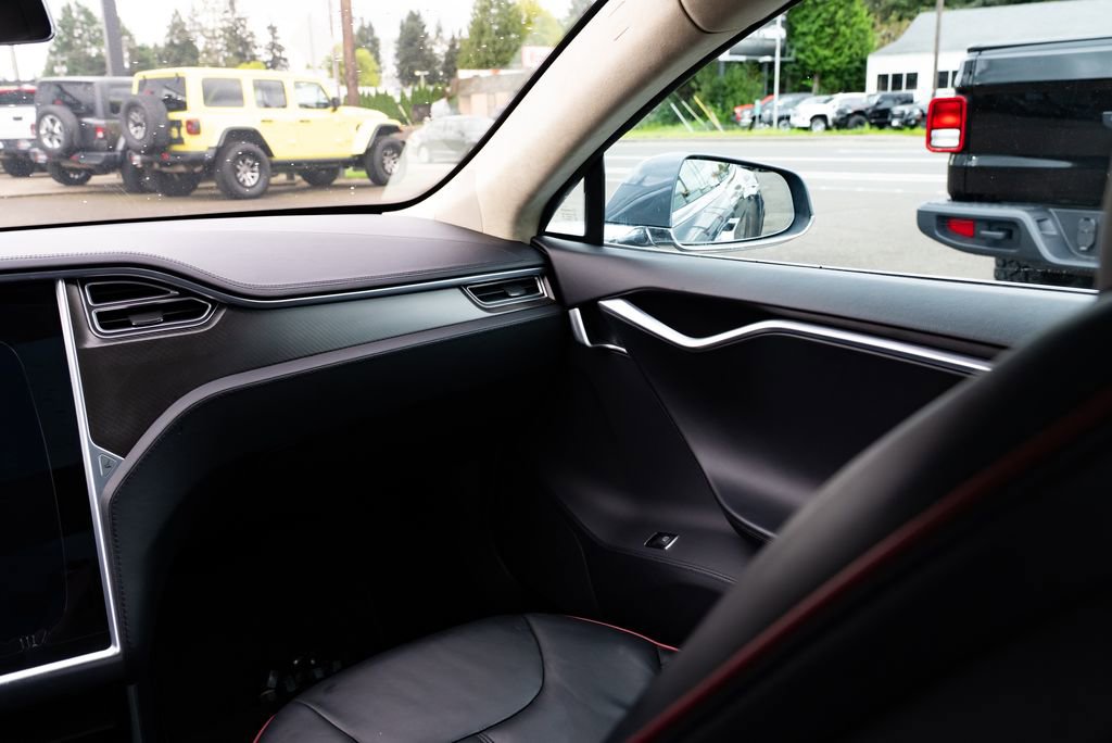 Used 2013 Tesla Model S Performance image 10