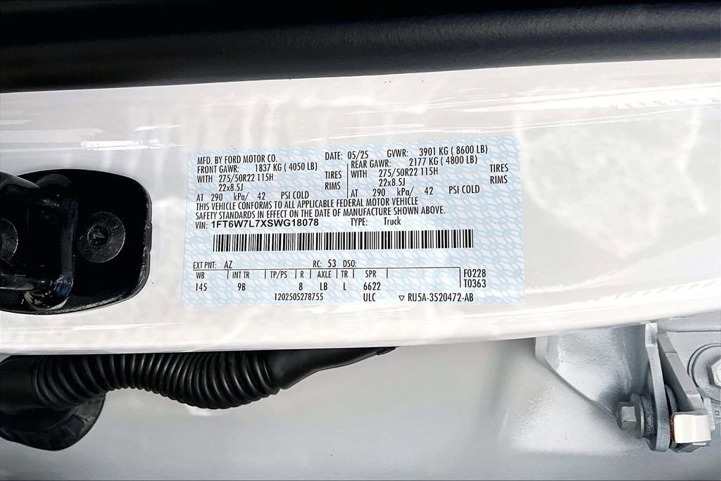 Used 2025 Ford F150 Lightning Platinum image 36