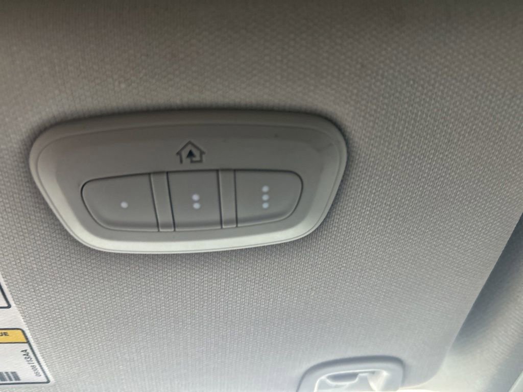 Used 2019 Jeep Cherokee Limited image 29