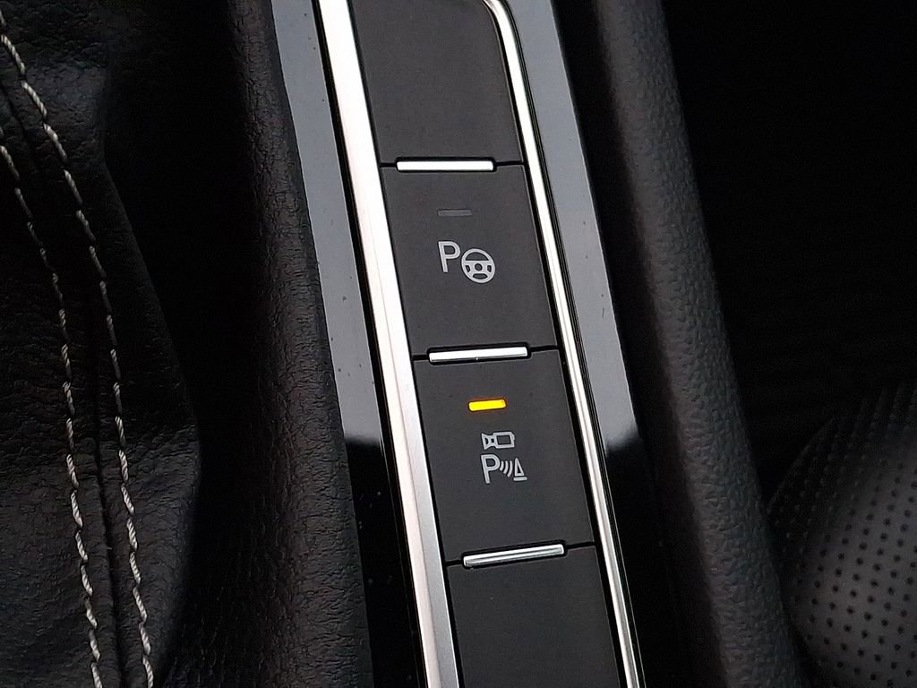 Used 2023 Volkswagen Arteon SEL Premium AWD/4WD image 21