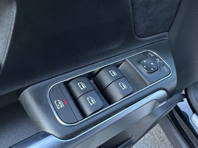 Used 2024 Mercedes-Benz GLB 250 image 14