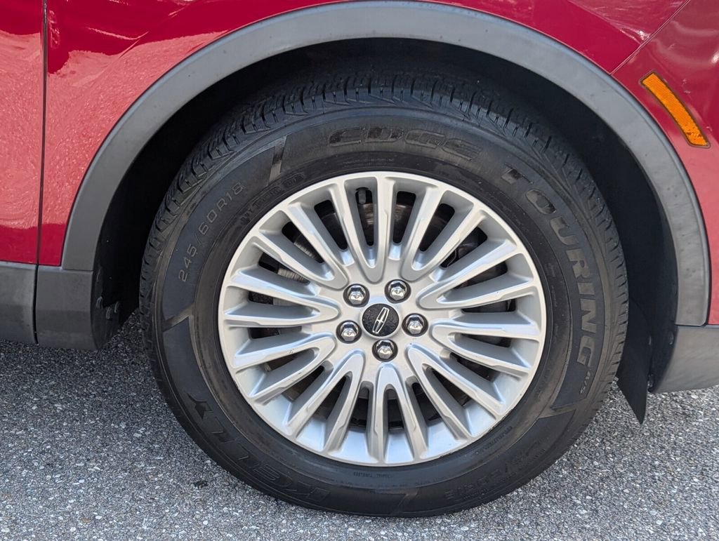 Certified 2019 Lincoln Nautilus FWD image 9