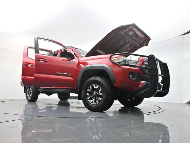 Used 2017 Toyota Tacoma TRD Off-Road AWD/4WD image 54