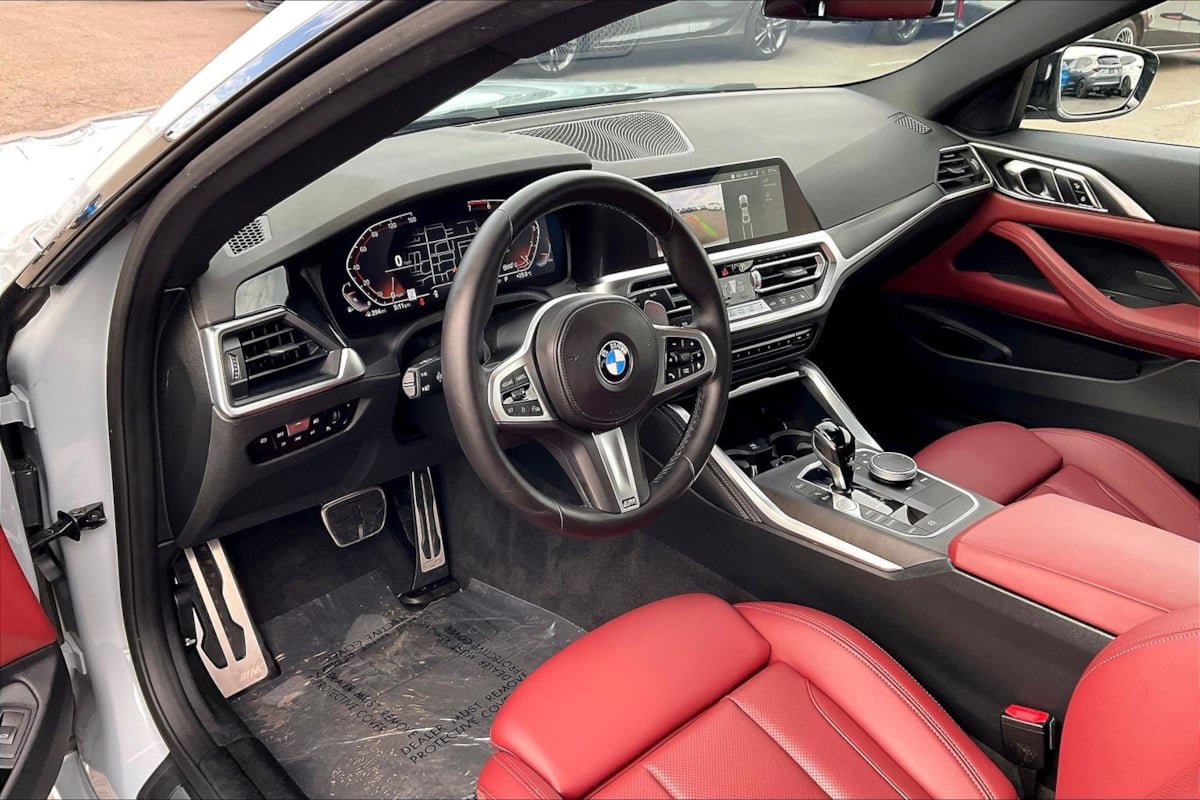 Used 2022 BMW 430i Coupe w/ M Sport Package RWD image 9