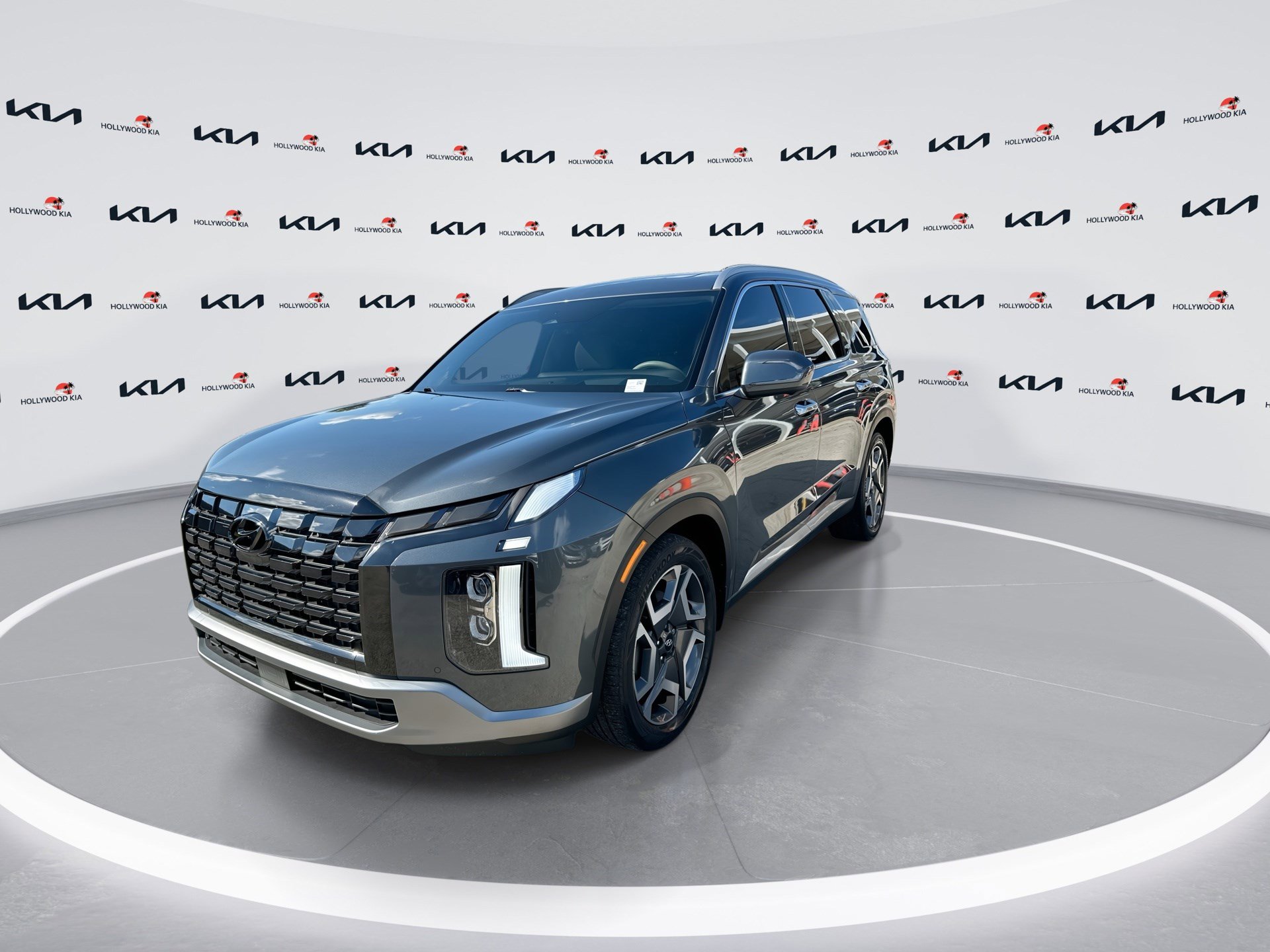 Used 2024 Hyundai Palisade Limited image 4