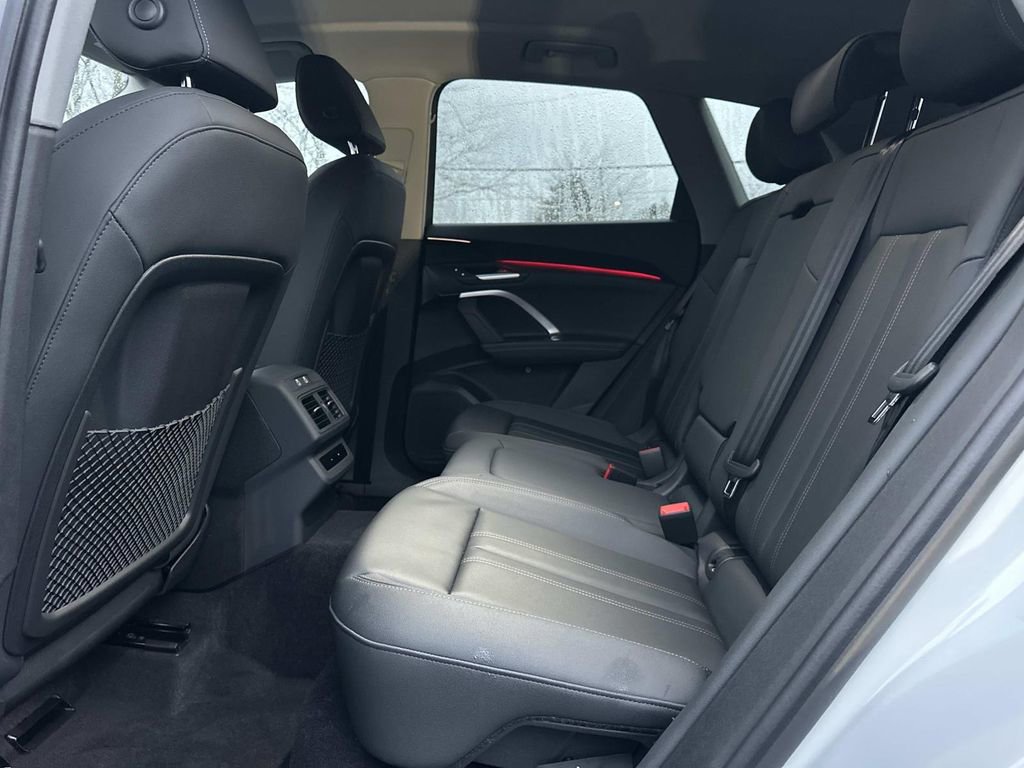 New 2025 Audi Q5 Premium image 25