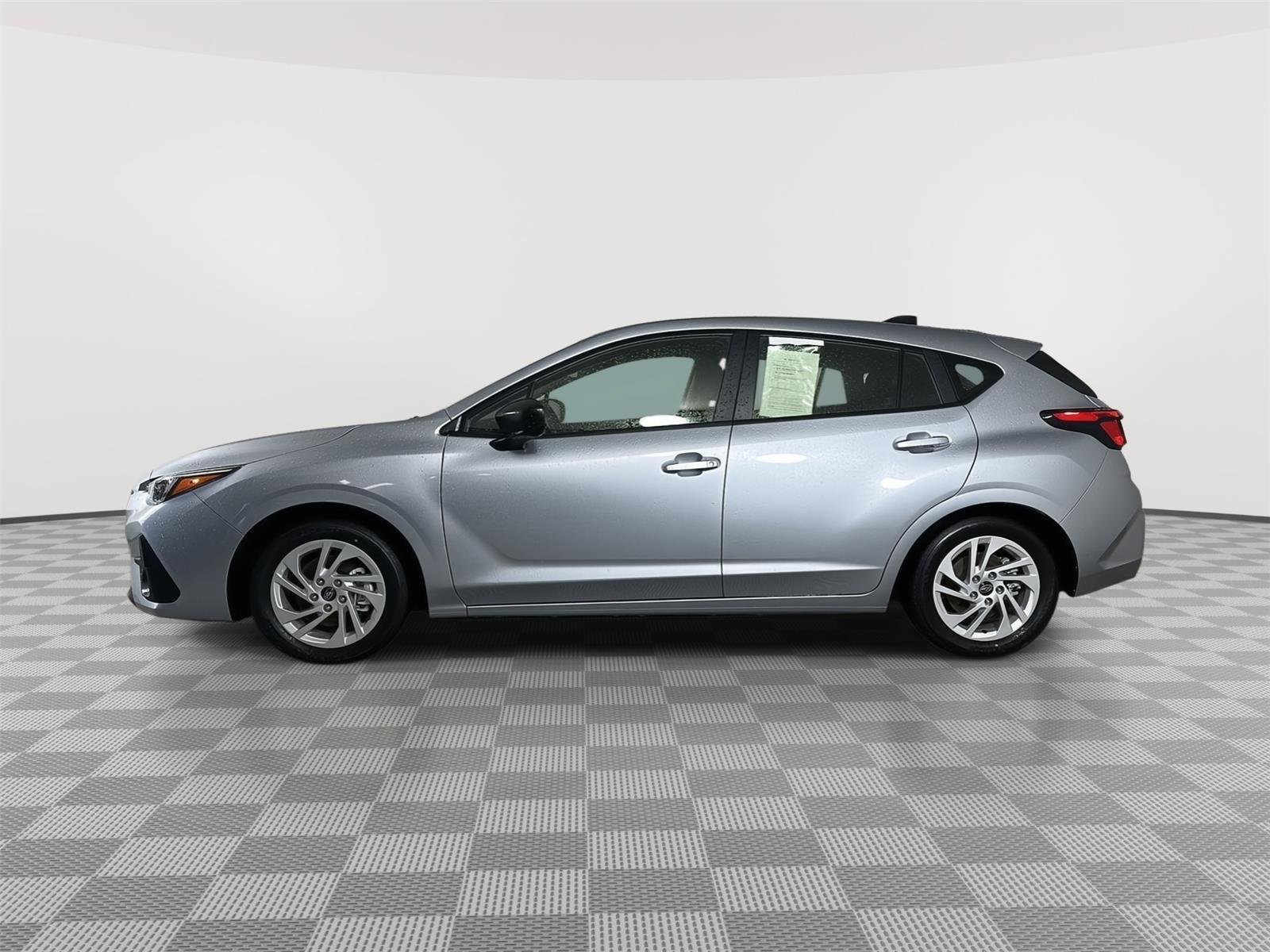 Certified 2025 Subaru Impreza 2.0i AWD/4WD image 4
