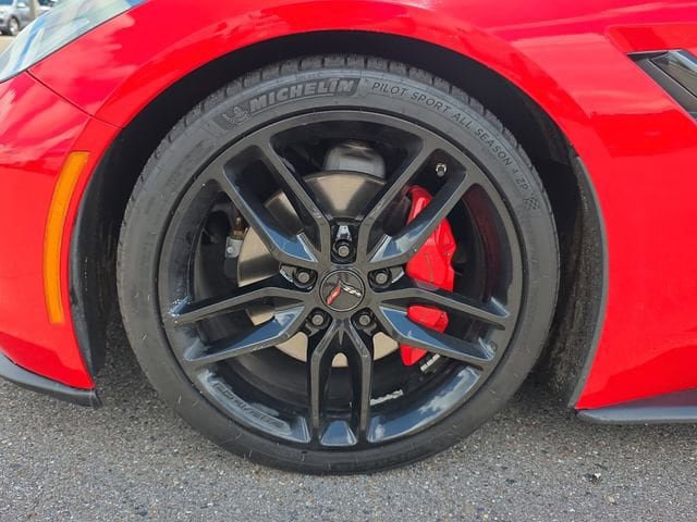 Used 2016 Chevrolet Corvette Stingray Coupe RWD image 9