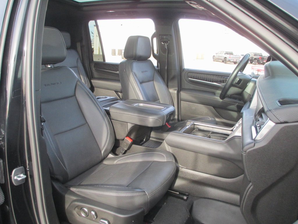 Certified 2023 GMC Yukon XL Denali image 23