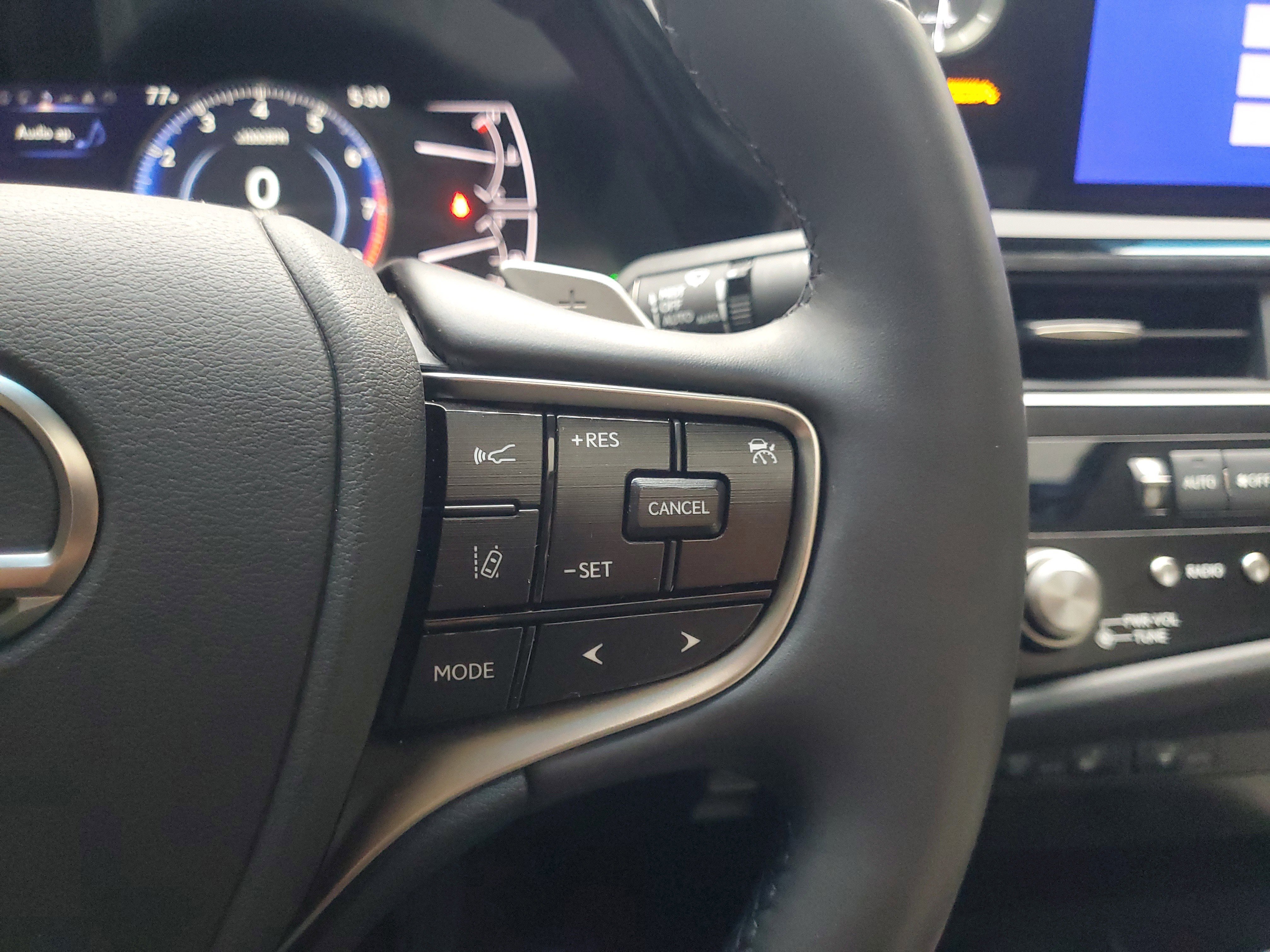 Used 2024 Lexus ES 350 w/ Premium Package image 22