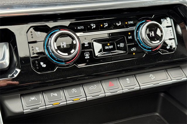 New 2026 GMC Sierra 1500 Denali w/ Denali Reserve Package image 24