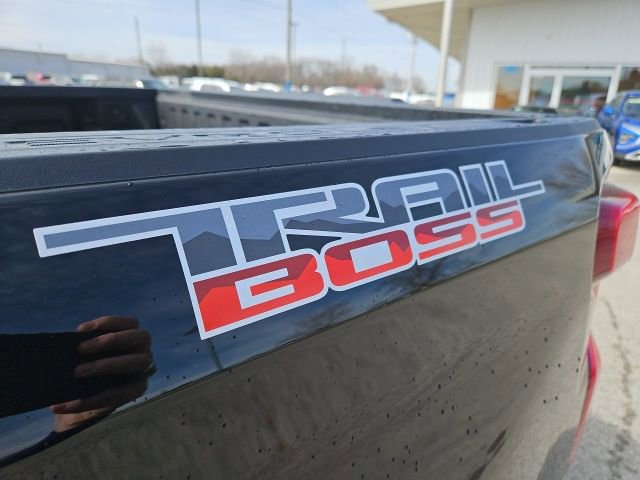 Used 2025 Chevrolet Silverado 1500 LT Trail Boss w/ LT Trail Boss Premium Package image 11