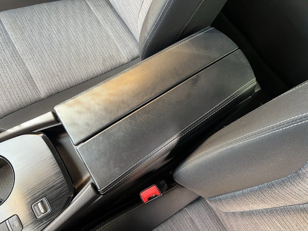 Used 2023 Nissan Rogue SV image 23