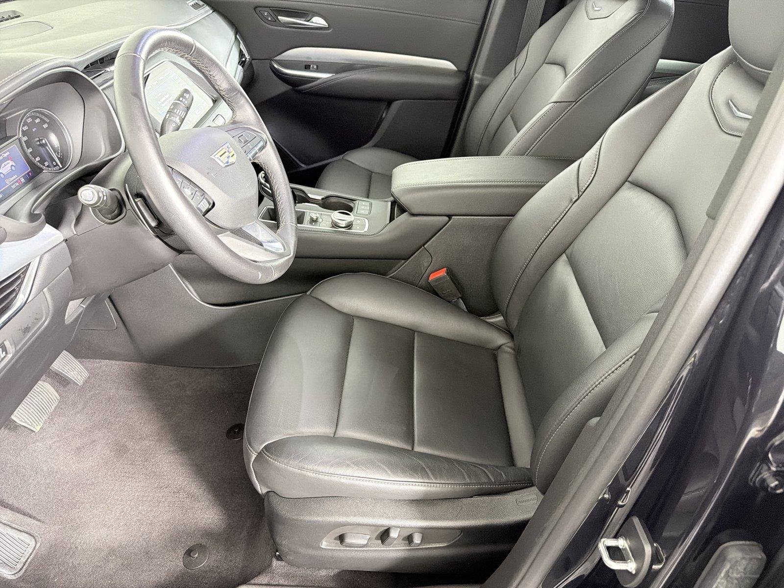 Certified 2023 Cadillac XT4 Premium Luxury AWD/4WD image 7