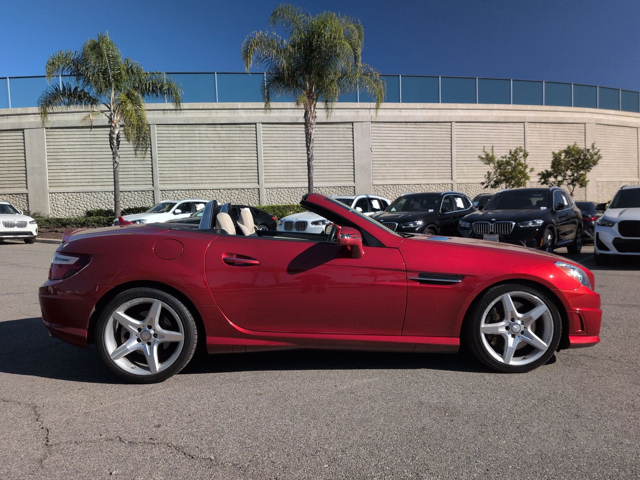 Used 2016 Mercedes-Benz SLK 300 image 11