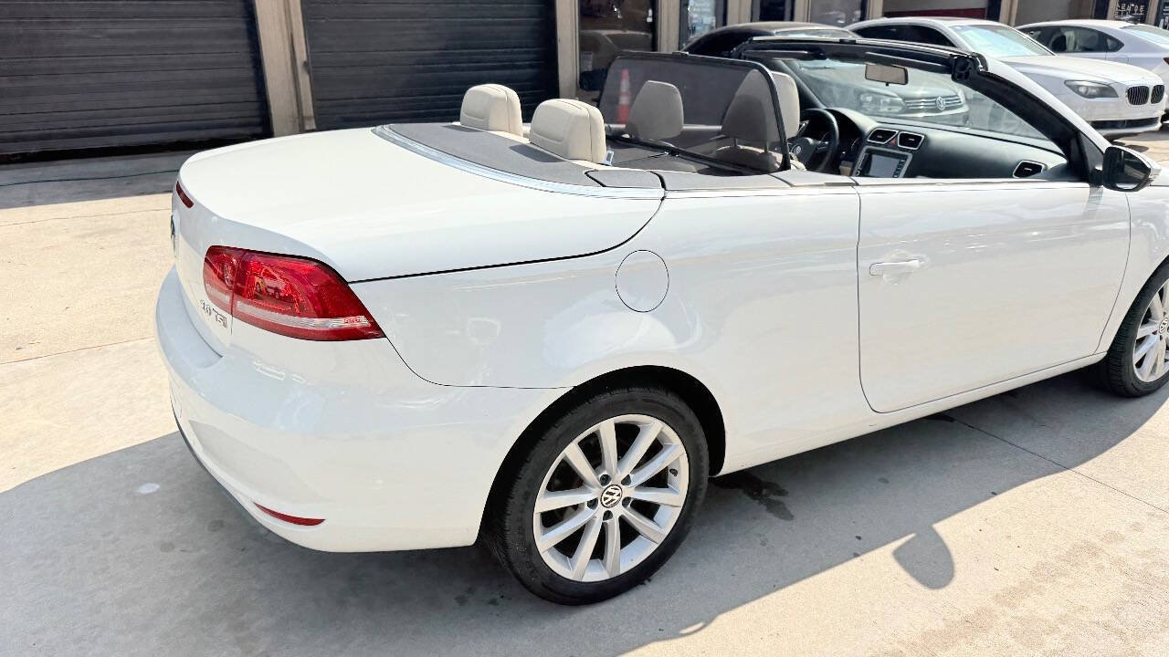 Used 2012 Volkswagen Eos Komfort FWD image 25