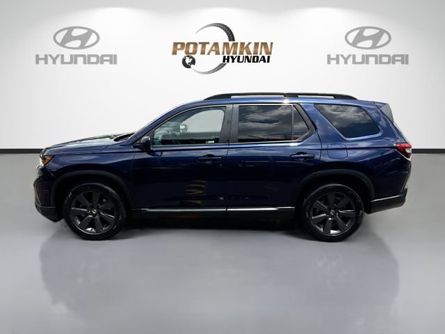 Used 2023 Honda Pilot Sport image 8