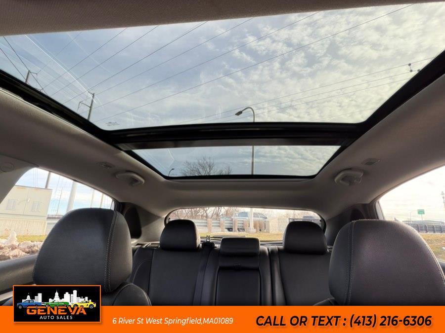 Used 2014 Hyundai Elantra GT w/ Option Group 03 image 26