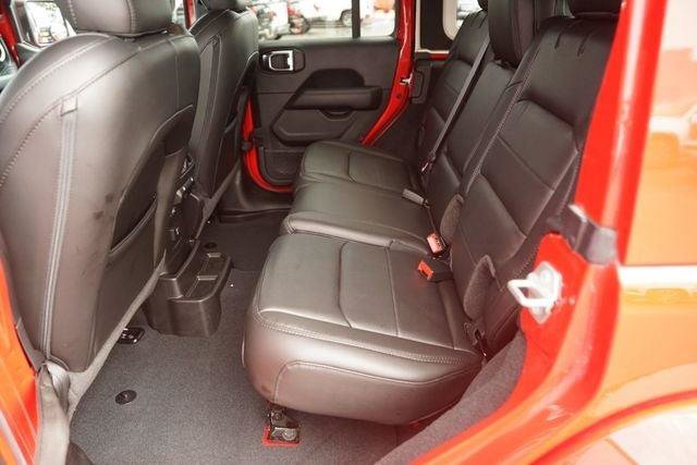Used 2023 Jeep Wrangler Unlimited Sahara AWD/4WD image 12