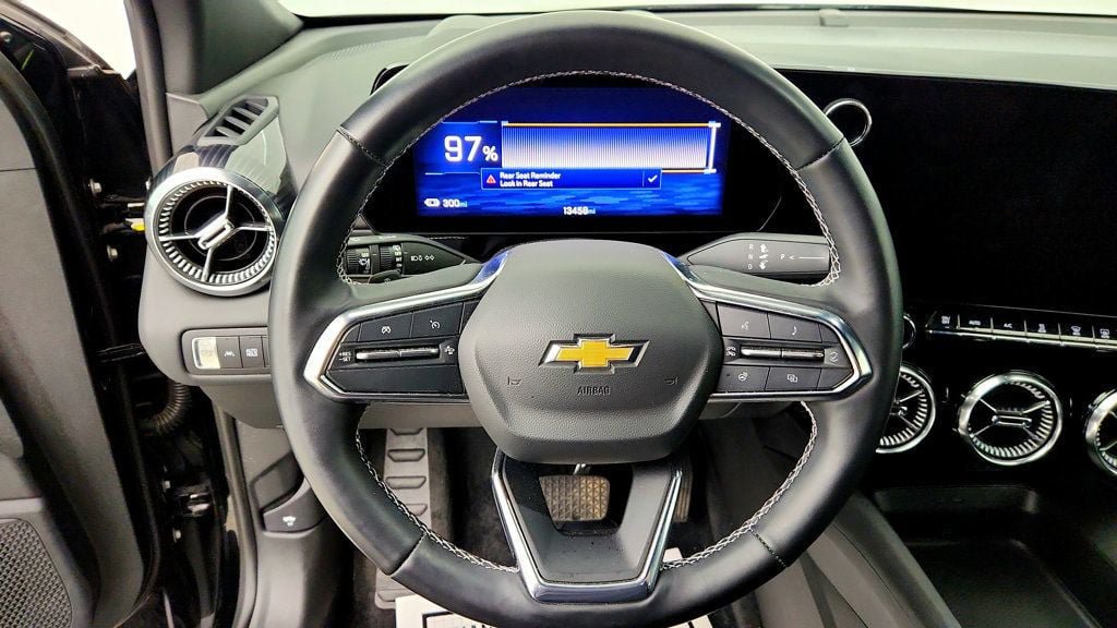 Used 2024 Chevrolet Blazer EV LT AWD/4WD image 13
