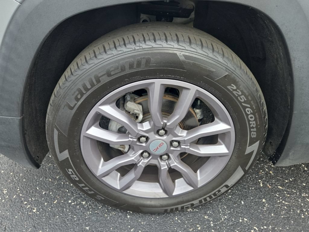 Used 2023 GMC Terrain SLT AWD/4WD image 17