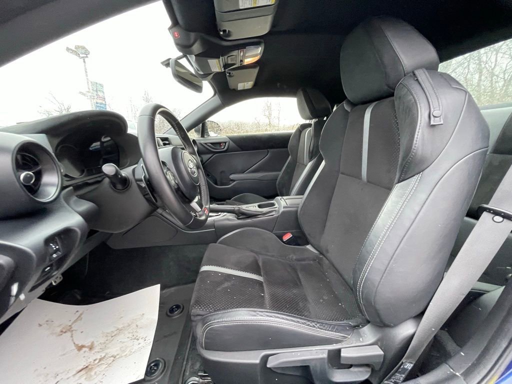 Used 2024 Toyota GR86 Premium image 18