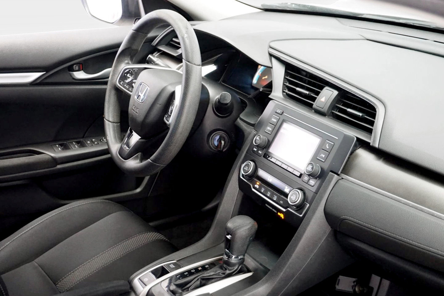 Used 2019 Honda Civic LX image 21