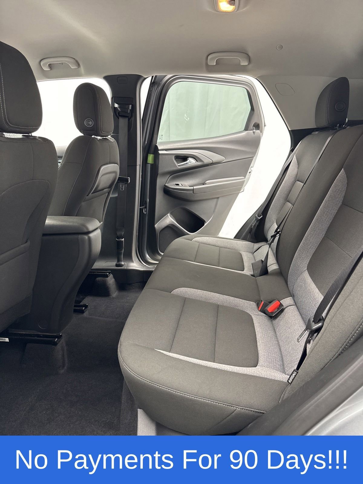 Used 2025 Chevrolet TrailBlazer LT AWD/4WD image 37