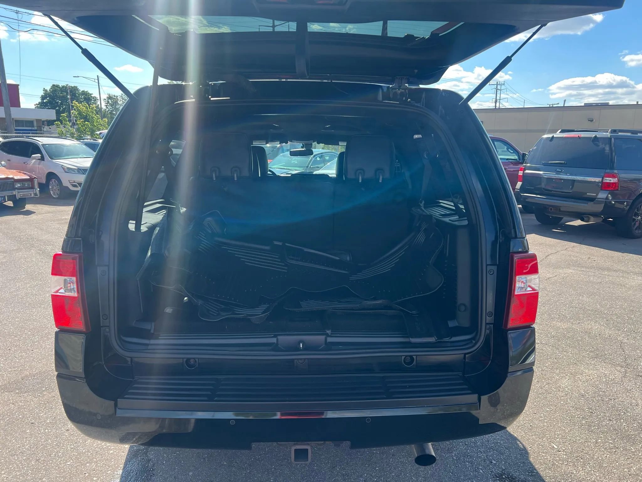 Used 2016 Ford Expedition EL Limited image 27