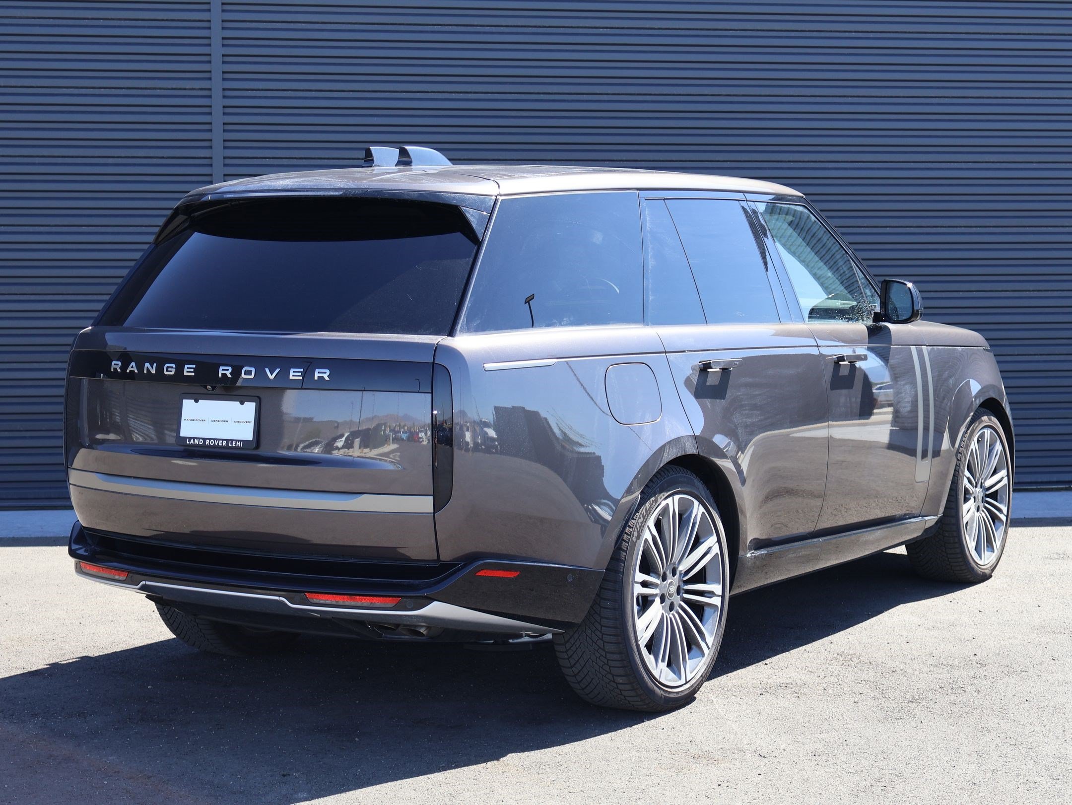 Used 2025 Land Rover Range Rover SE AWD/4WD image 12