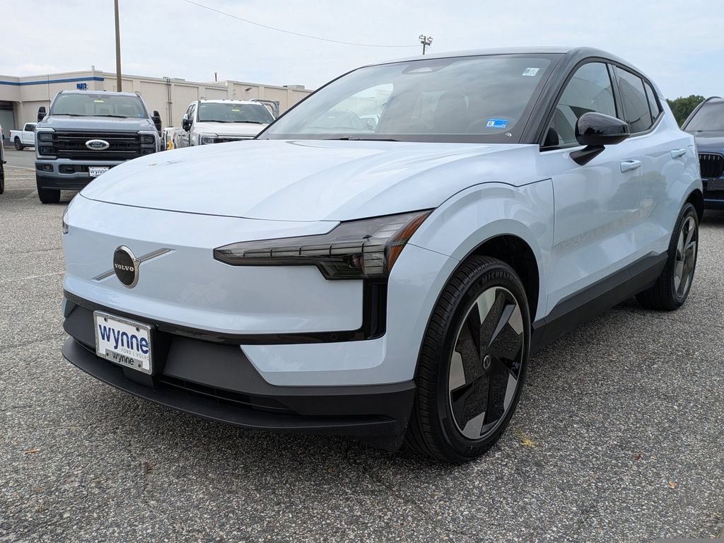 New 2026 Volvo EX30 Plus w/ Climate Package RWD image 8